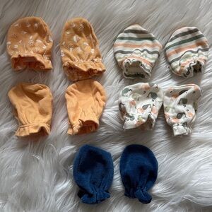 Set of 5 Baby Mittens - Gender Neutral
